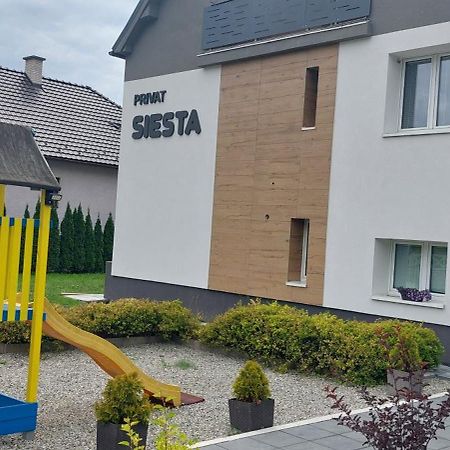 ホテル Penzion Privat Siesta Liptovský Mikuláš エクステリア 写真