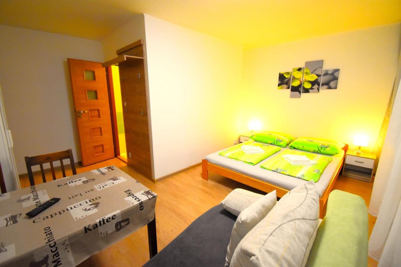 ホテル Penzion Privat Siesta Liptovský Mikuláš エクステリア 写真