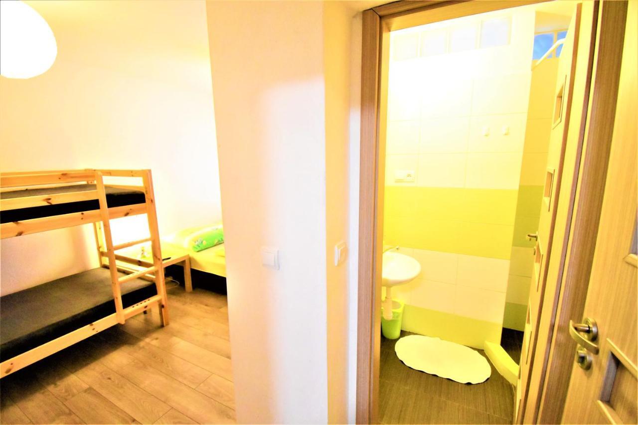ホテル Penzion Privat Siesta Liptovský Mikuláš エクステリア 写真