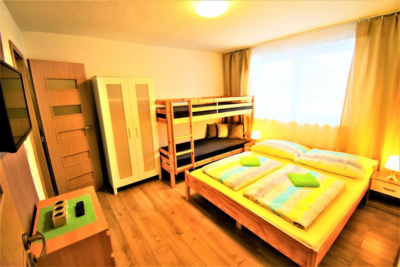 ホテル Penzion Privat Siesta Liptovský Mikuláš エクステリア 写真