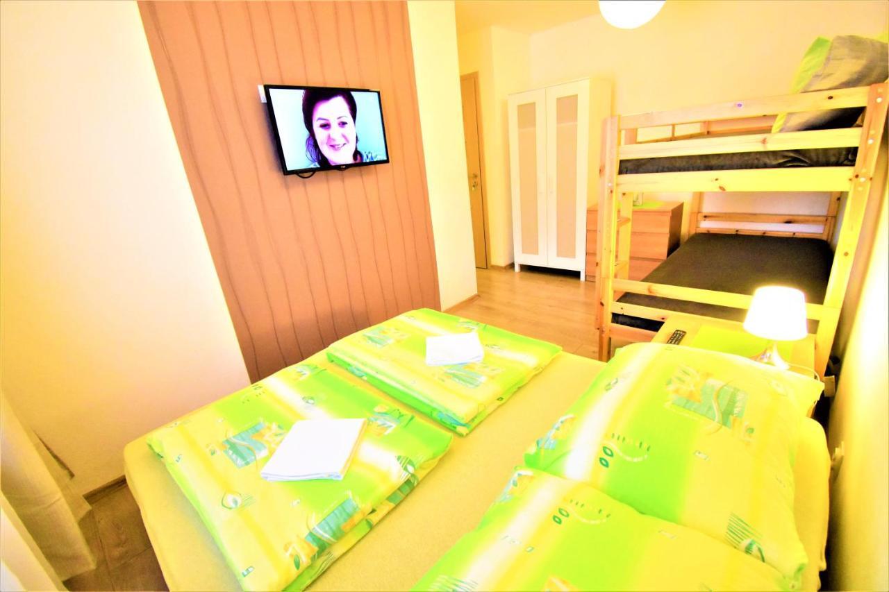 ホテル Penzion Privat Siesta Liptovský Mikuláš エクステリア 写真